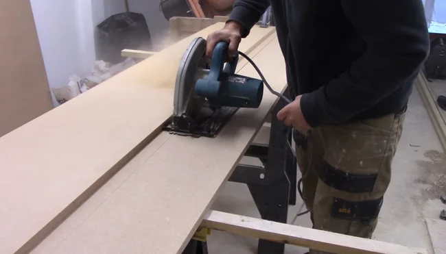 Is MDF harder to cut than wood with a circular saw