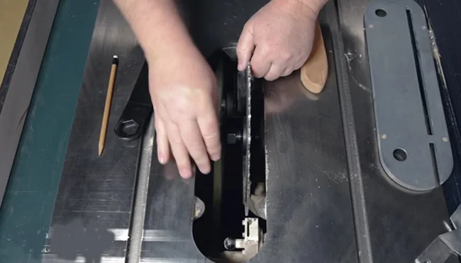 Why Does My Table Saw Blade Wobble: Reasons and Solutions