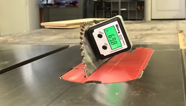 How to tune up a table saw