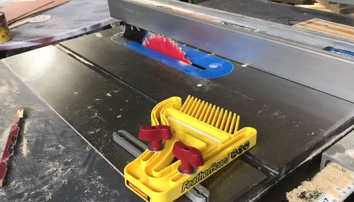 Featherboard for Table Saw