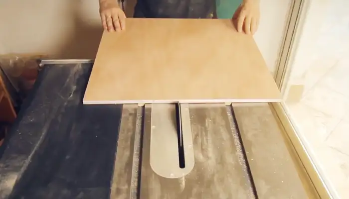 How to Use a Table Saw Without a Fence