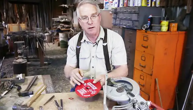 How Often Should You Change a Circular Saw Blade: Factors Affecting Replacement Frequency