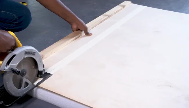 How to Use a Circular Saw Without a Table for Wooden Projects