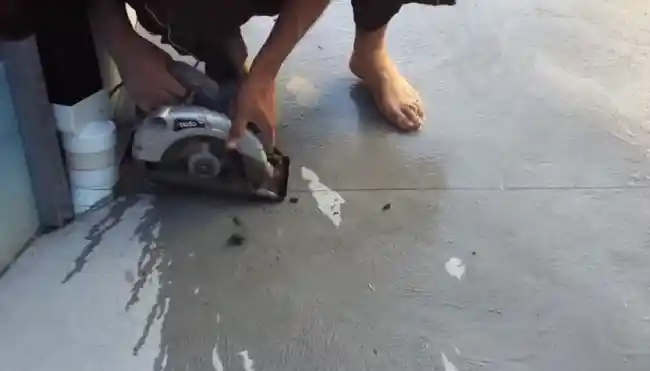How thick of concrete can a circular saw cut