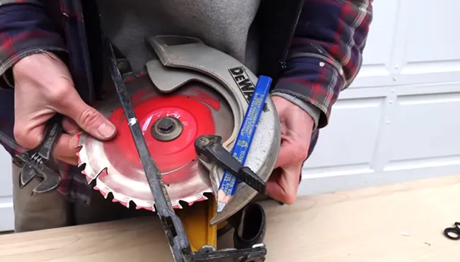 How Do You Identify When a Circular Saw Blade Is Dull