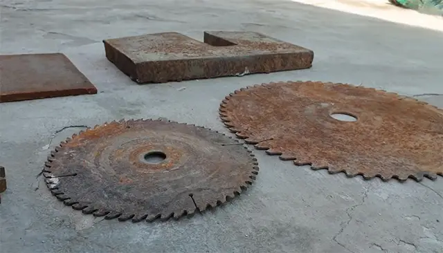 Repurpose Old Circular Saw Blades: Transform them into Functional Items and Works of Art