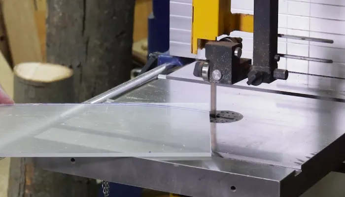 Can You Cut Plexiglass With A Bandsaw