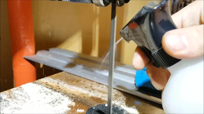 How to Clean a Bandsaw Blade