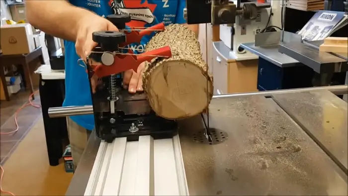 How to Quarter Saw a Log with a Bandsaw