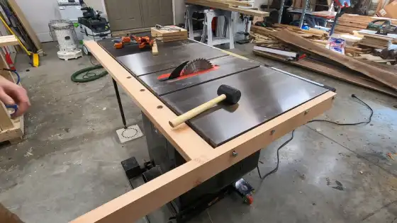 Are there industry standards for table saw height