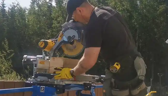 Can a 10-inch miter saw cut a 6X6
