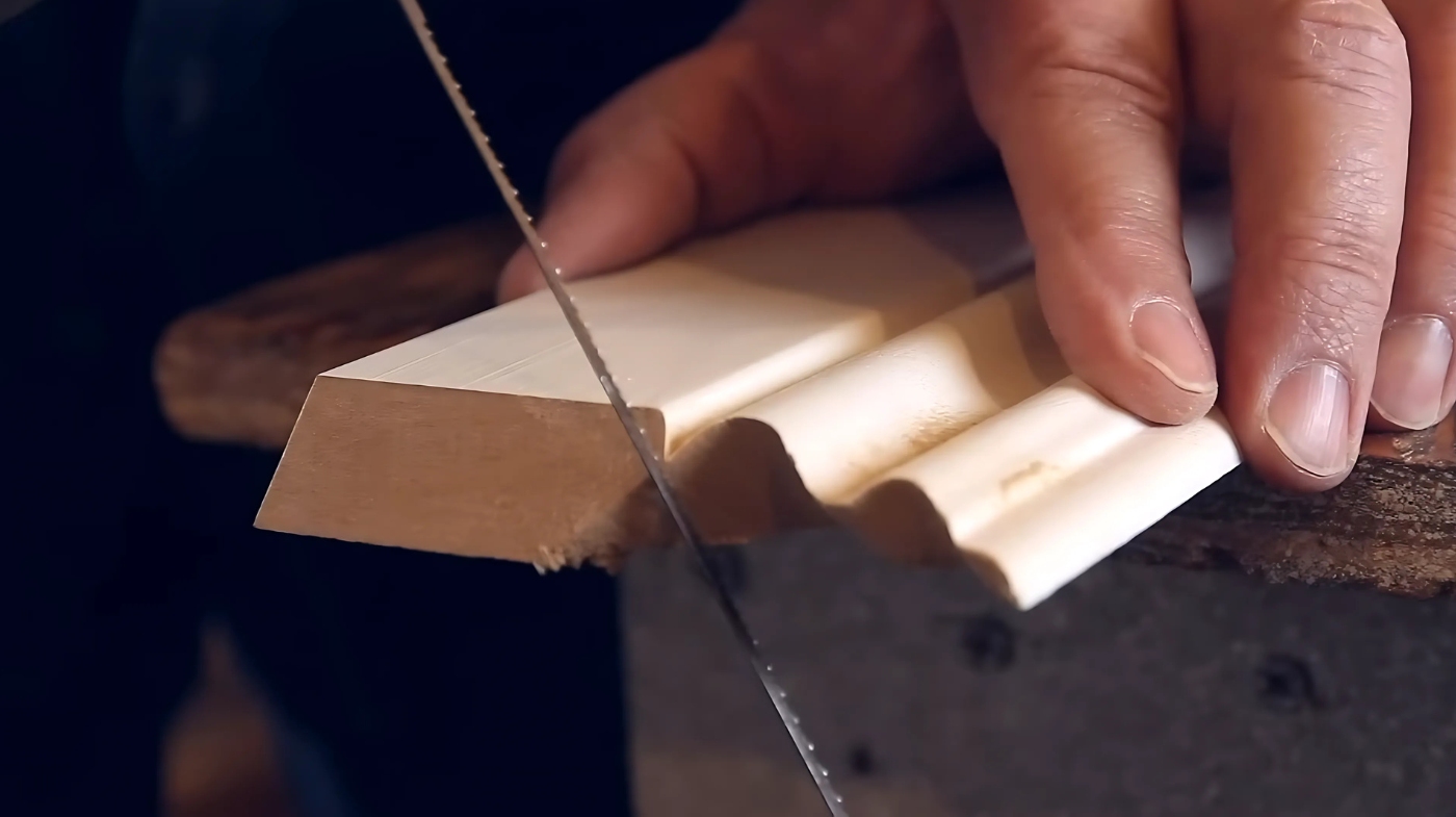 how to cut moulding without a miter saw