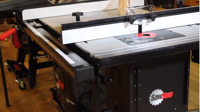 SawStop Router Table Review